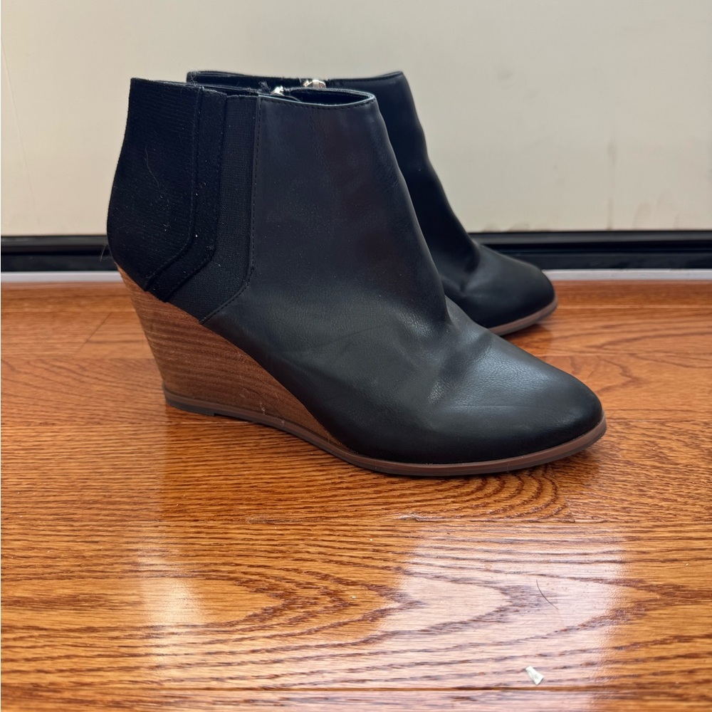 Dr. Scholl's Black Wedge Ankle Boots